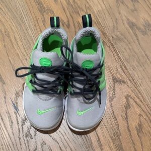 Nike Kids Lime Green and Gray Sneakers